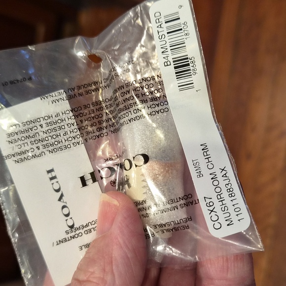 Coach Brand New DIY Mushroom Charm CCX67 - Unopened Charm Dust Bag Incl. - Picture 4 of 4